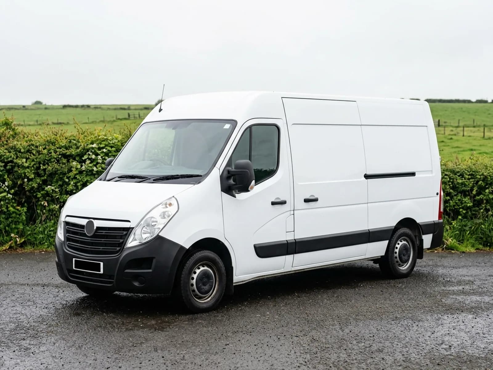 2023 Vauxhall Movano L3 H2 panel van, front three quarter view on the forecourt