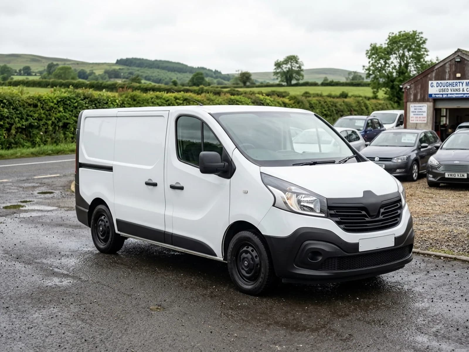 2020 Renault Trafic L2 H1 panel van, front three quarter view on the forecourt